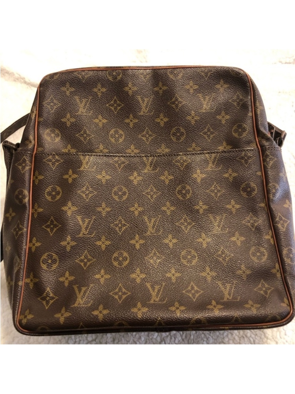 Louis Vuitton Monogram Canvas Messenger Bag in Brown